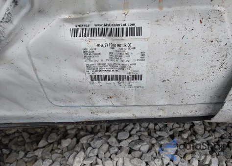 2019 Lincoln Nautilus Select z USA, uszkodzony, nr VIN 2LMPJ8K9XKBL16755